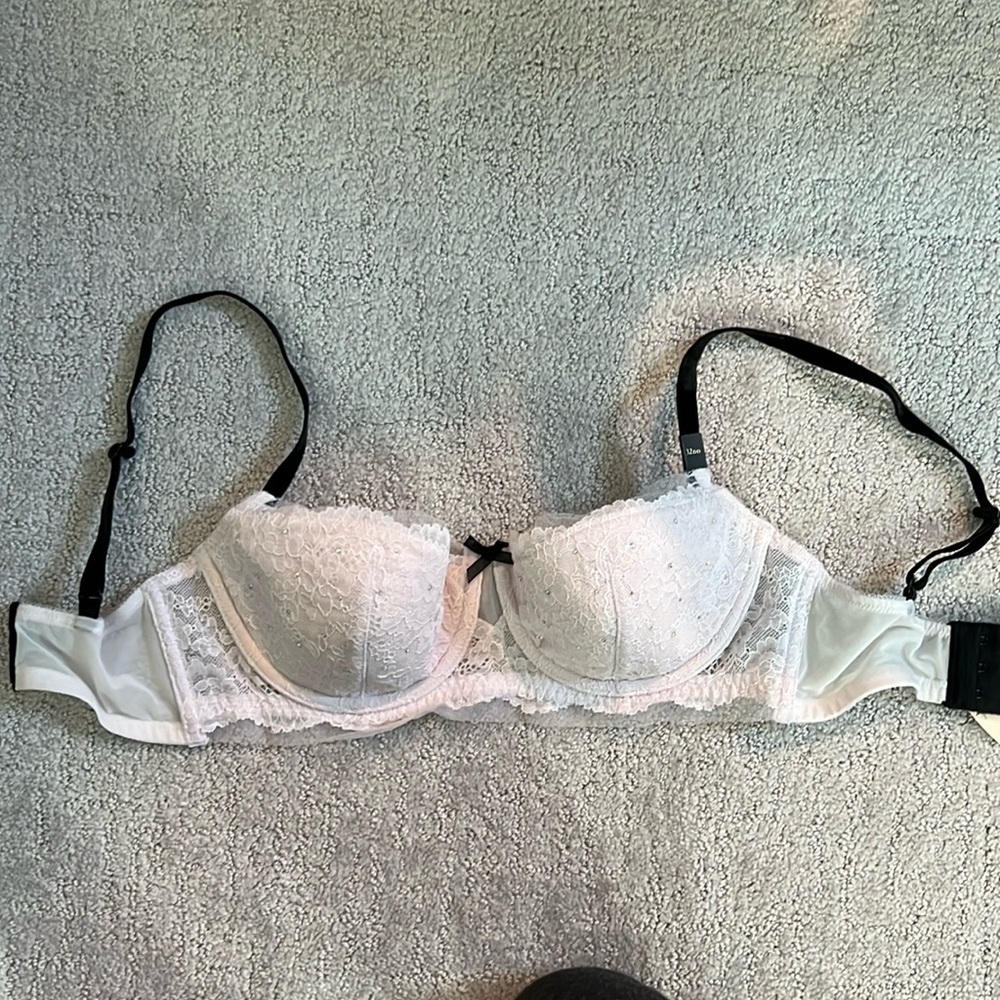 NWT Victoria’s Secret bra